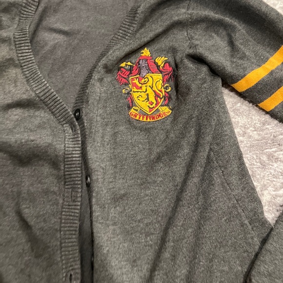 Harry Potter Gryffindor Cardigan Gray Varsity Knit Sweater Women's Large - Picture 4 of 7